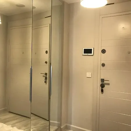 Kagithane Merkezde Site Icinde Istanbul
